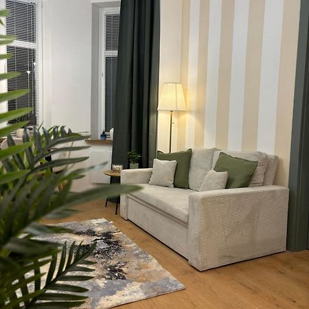 Apartament Pod Wieza 1 Walbrzych Bagian luar foto